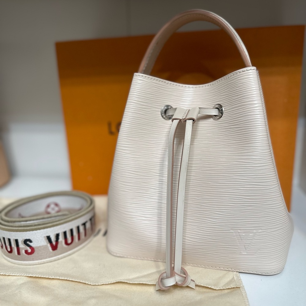 Authentic LOUIS VUITTON Epi Neo Noe BB M57693 Shoulder bag  #246-000-360-4724